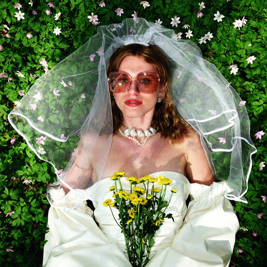 EMI WIDE sets the spring ablaze with electrifying single 'Can’t get my'