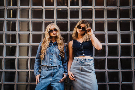 EMI WIDE is back with new single “Delusional” – girl bonding over old flames, hopeless texts, and weird dates